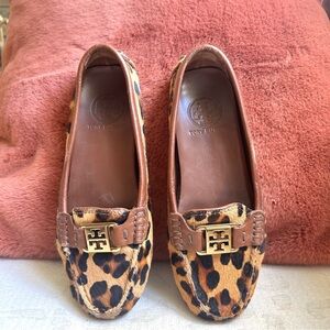 Tory Burch Kendrick Leopard Driver Loafer size 6